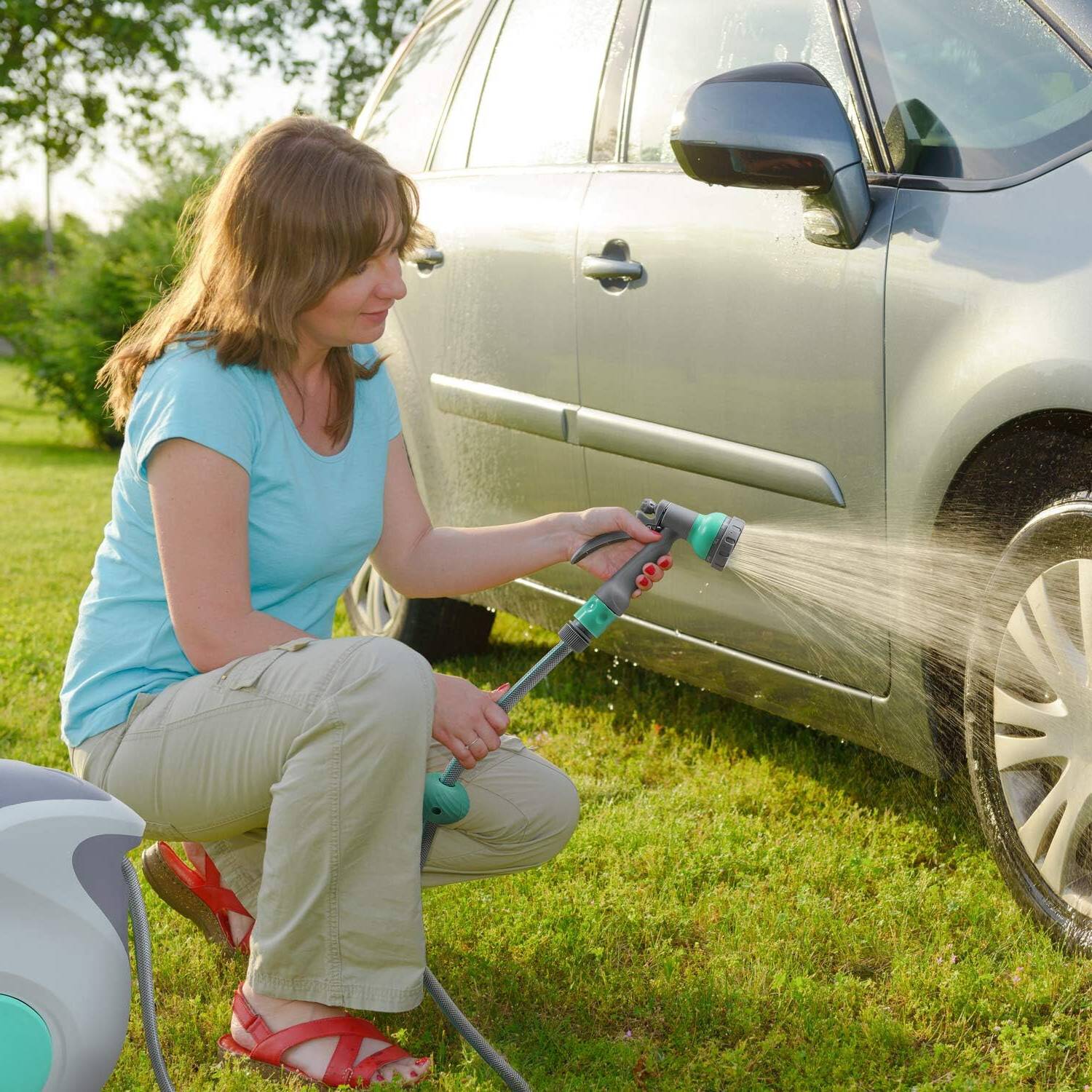 Retractable Garden Hose Reel: image 7