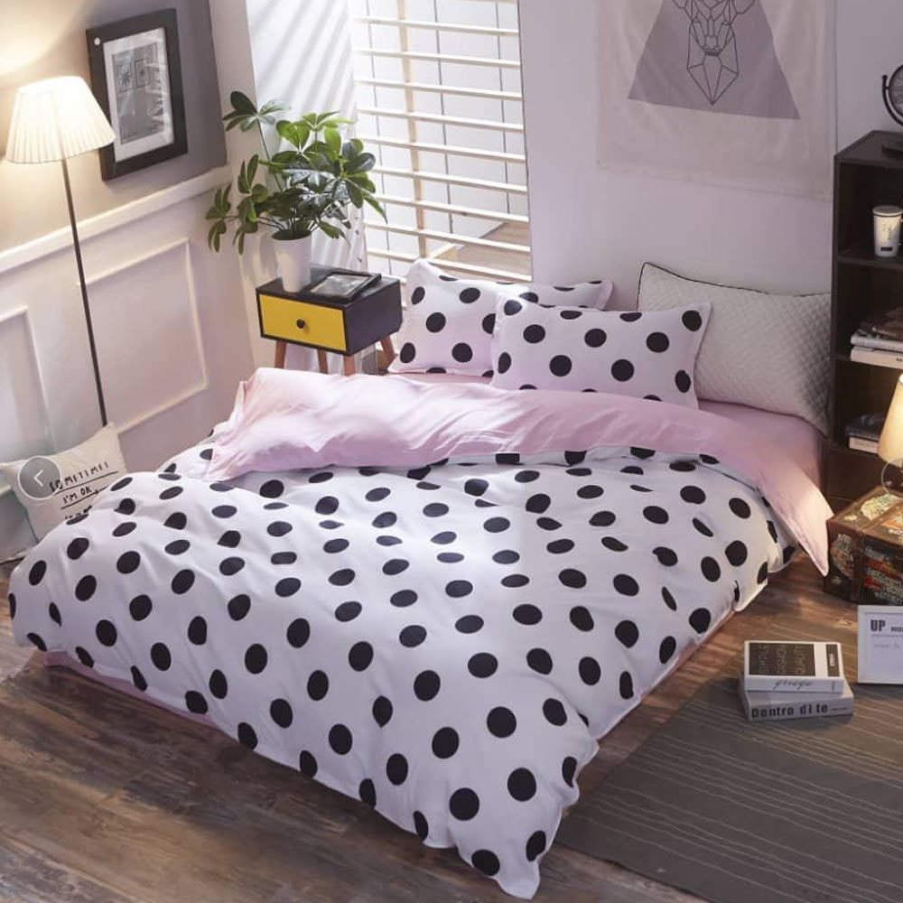 Polka Dot Sheets - EU King 4 Piece Set: image 1