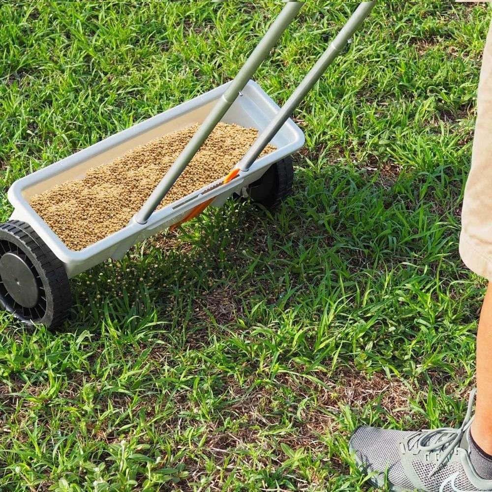 buy fertilizer spreader lawn online